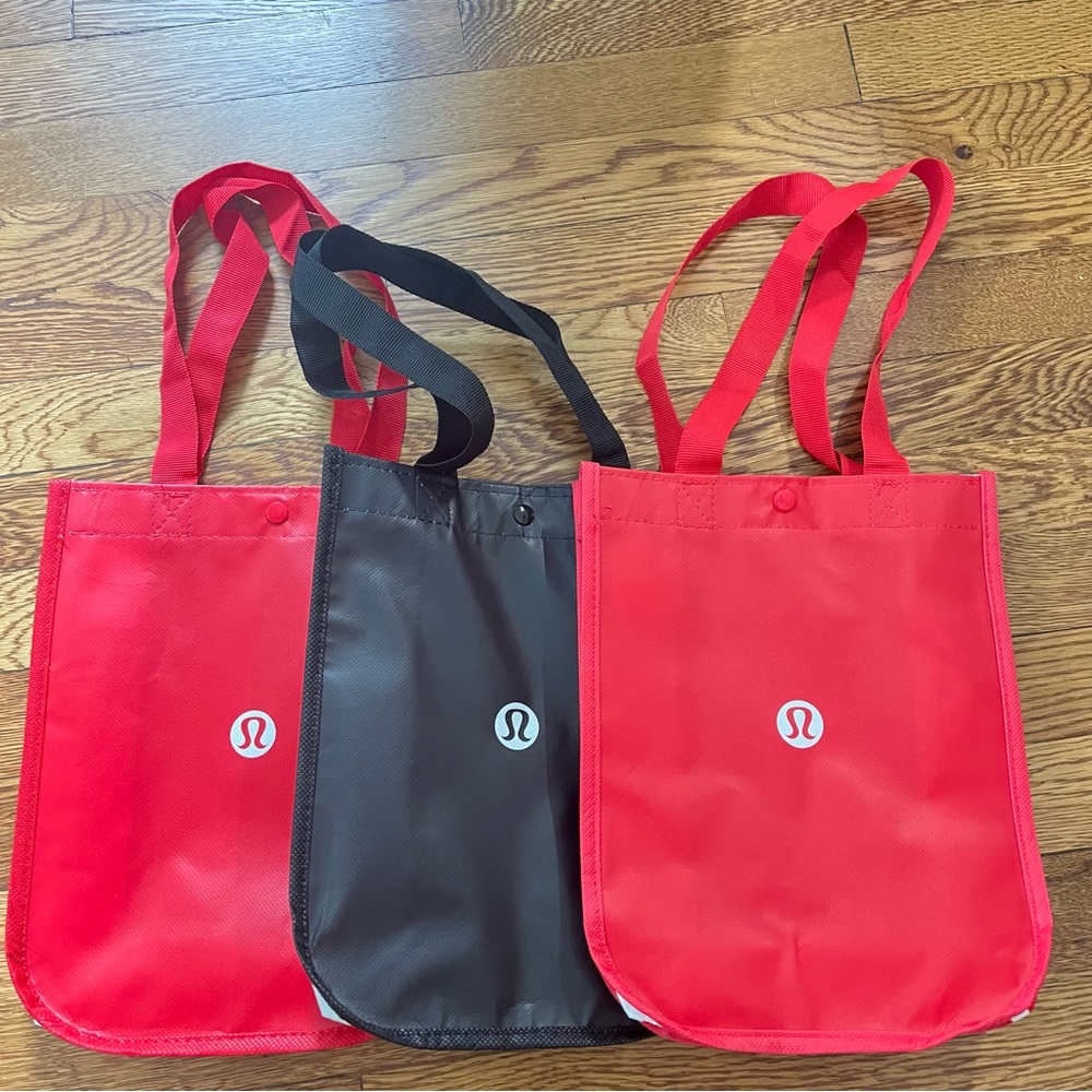 Lululemon gym shopping bag grocery bag